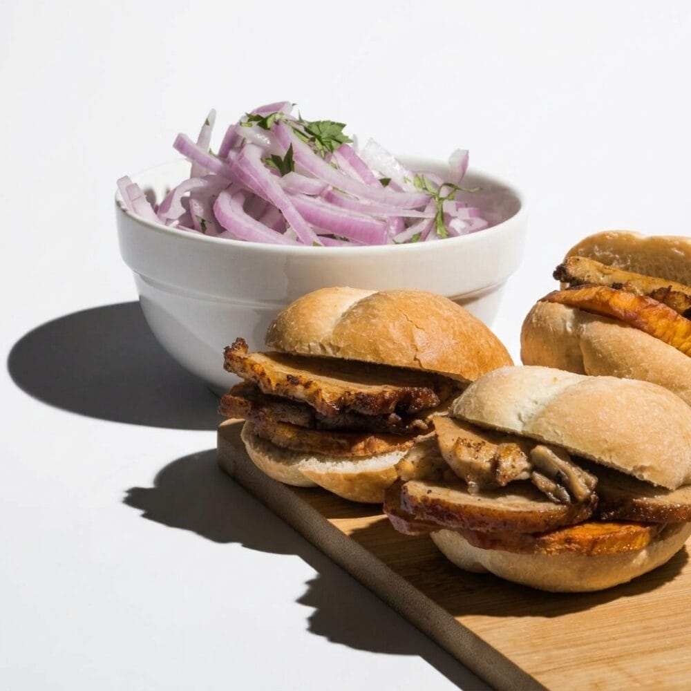 Mini pan con chicharrón